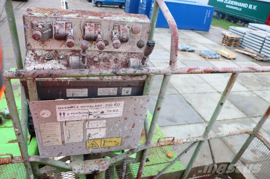 JLG 150 HAX Karos emelők