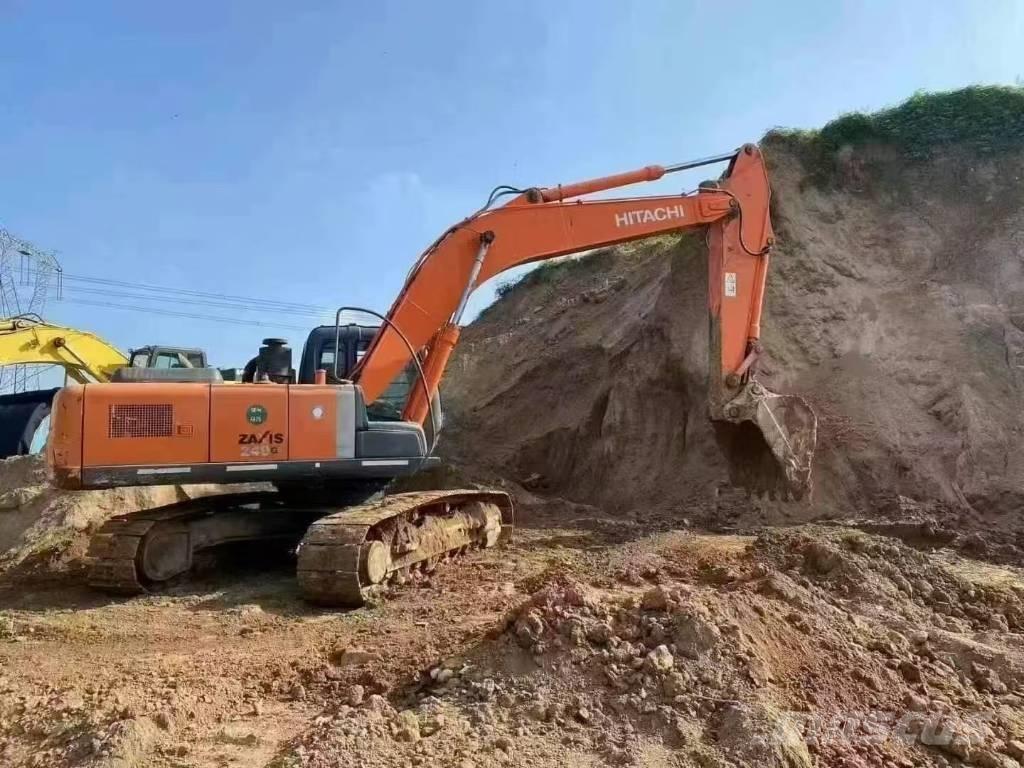 Hitachi ZX240 Lánctalpas kotrók