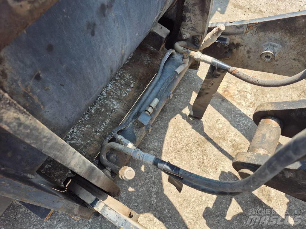 JCB 406 B Gumikerekes homlokrakodók