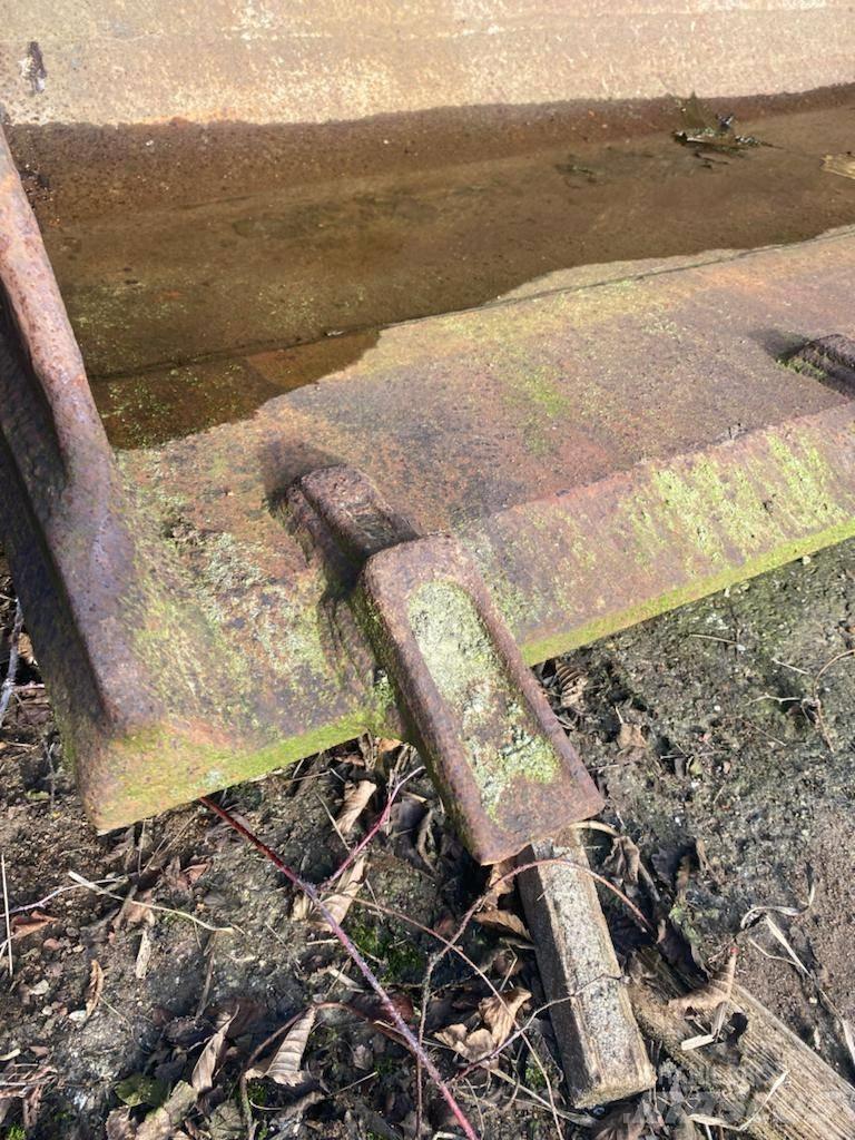 CAT 953 Kanalak