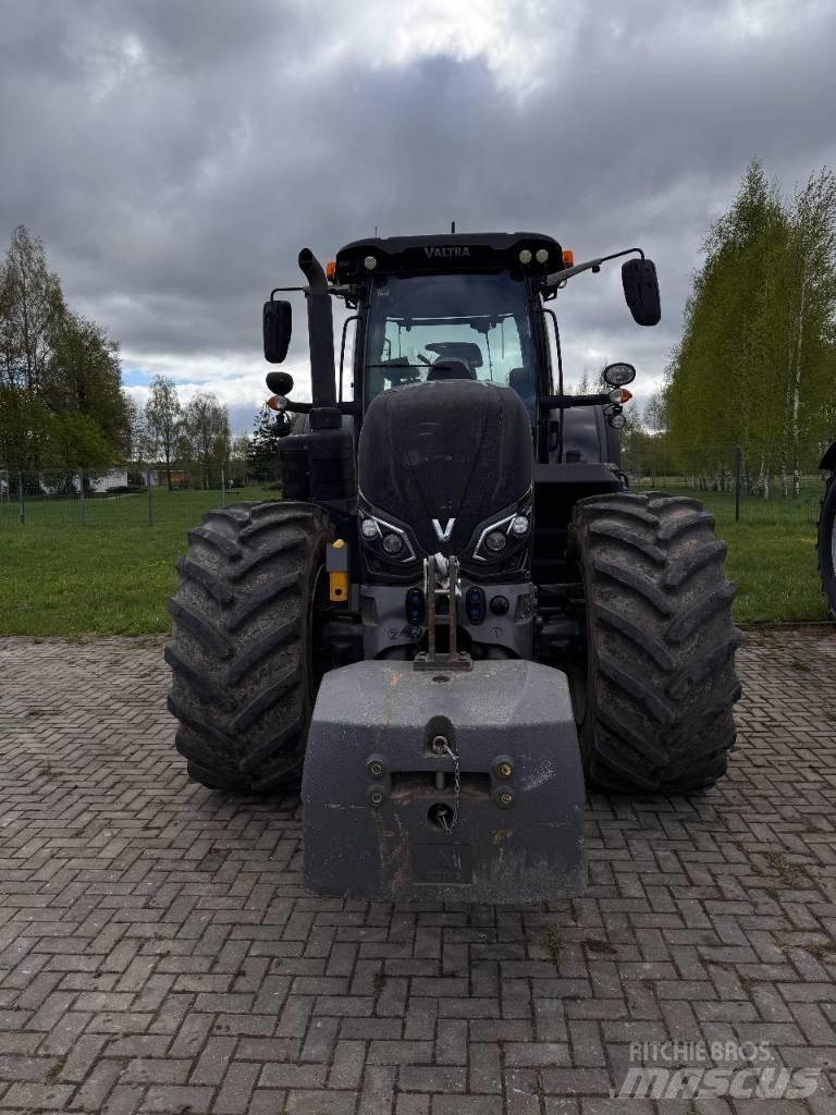 Valtra S 394 Traktorok