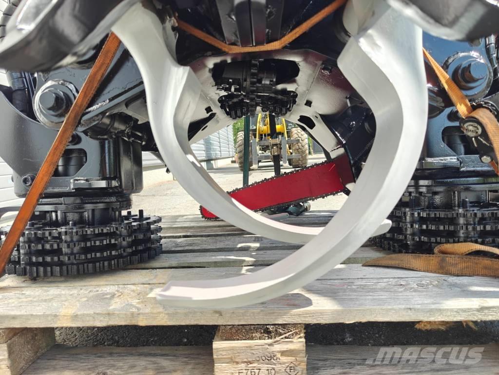 Komatsu C 93 Betakarító fejek