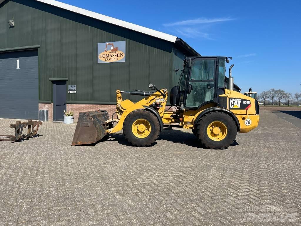CAT 908 H Gumikerekes homlokrakodók