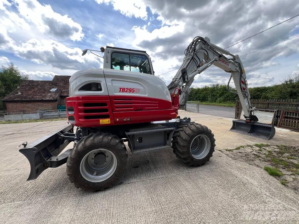 Takeuchi 295w Gumikerekes kotrók