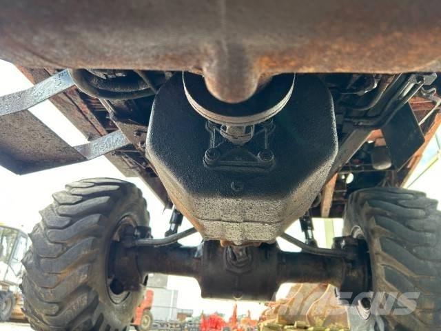 Kubota KH 16- W Gumikerekes kotrók