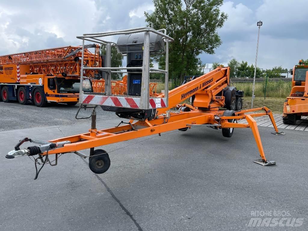 Dinolift 210 XT Pótkocsira szerelt emelők és állványok
