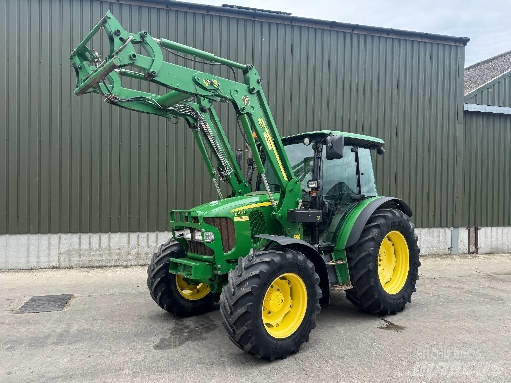 John Deere 5100 R Traktorok