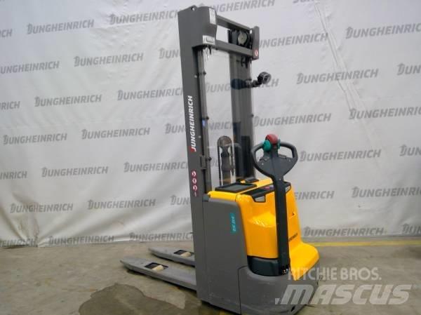 Jungheinrich EJC 214 Gyalogkíséretű targonca