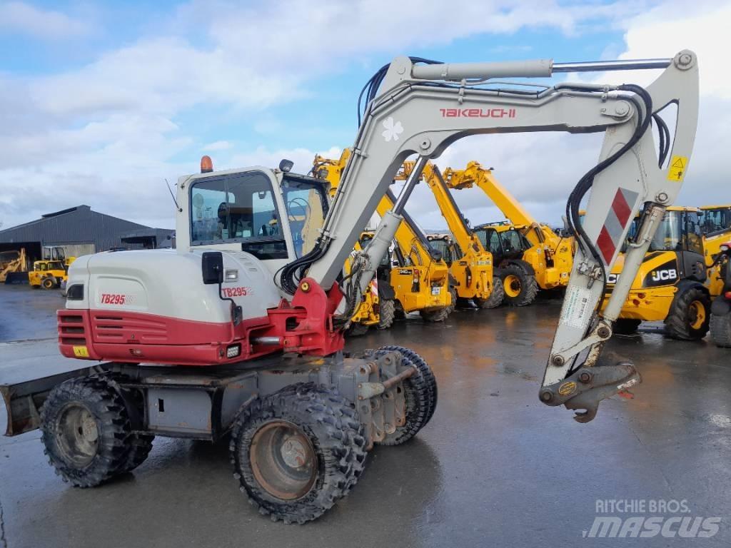 Takeuchi TB 295 W Gumikerekes kotrók