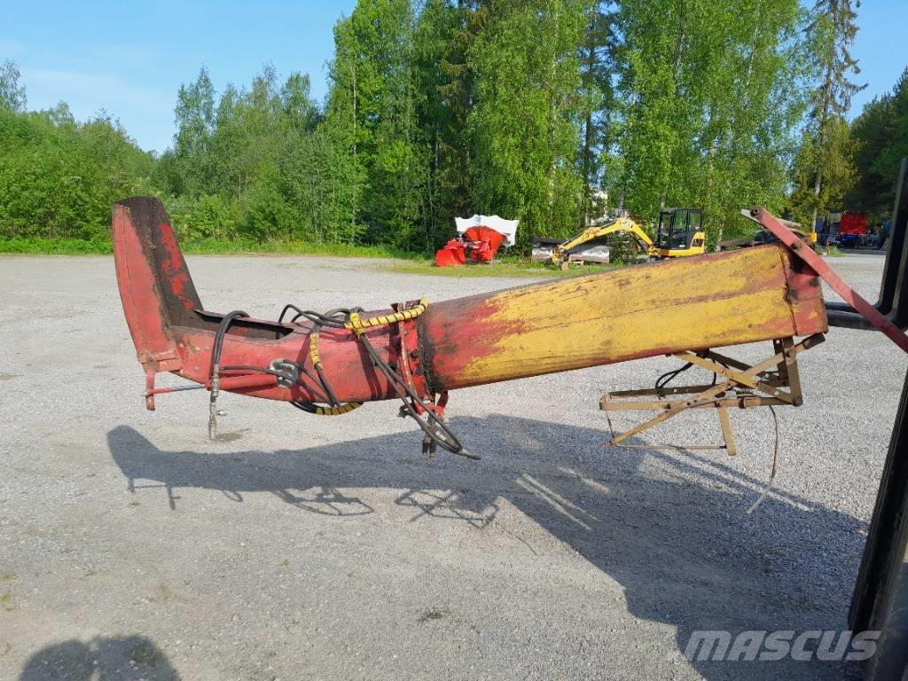 JF 1300 Egyéb szálastakarmányozási gépek