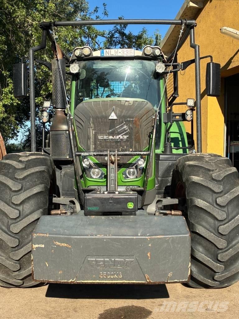Fendt 933 Vario Traktorok