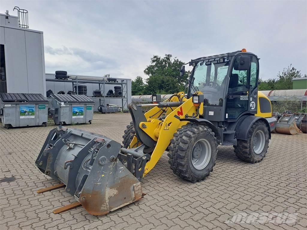 Wacker Neuson WL52 Gumikerekes homlokrakodók