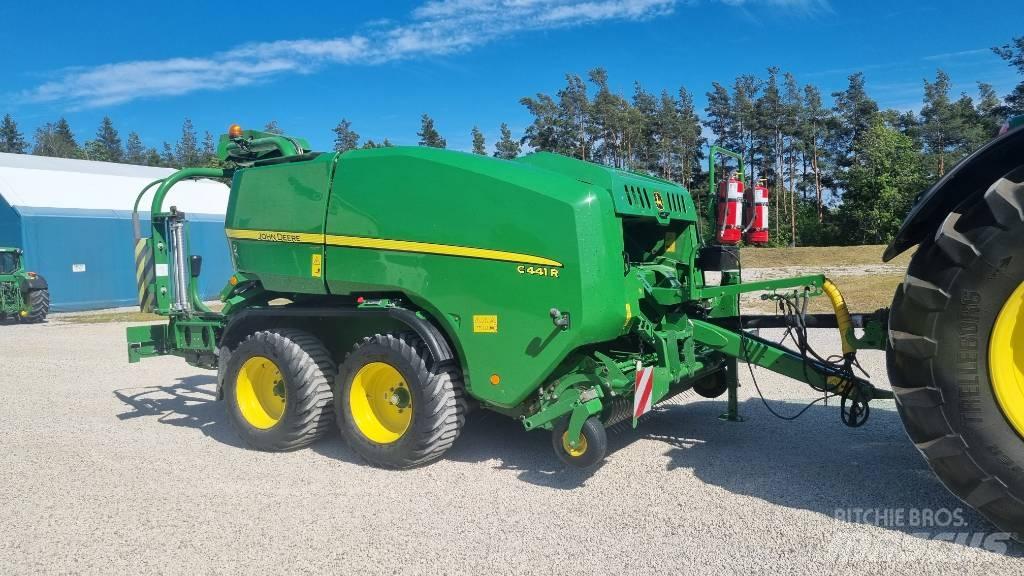 John Deere C441R Körbálázók