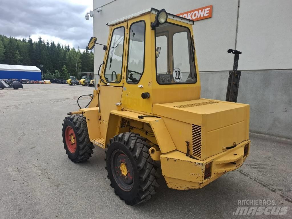 Kramer 212 Gumikerekes homlokrakodók