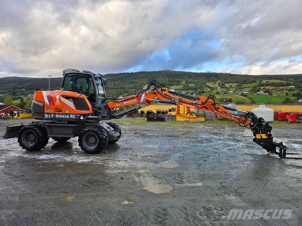 Hitachi ZX 95 W-7 Gumikerekes kotrók