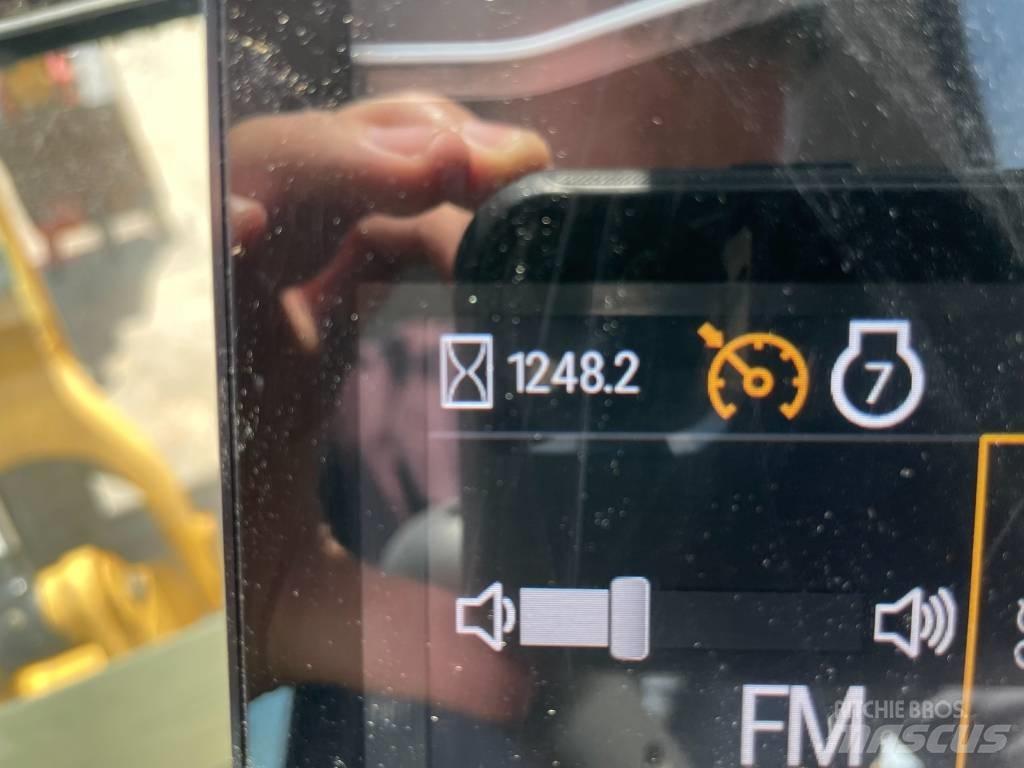 CAT 301.6-05 A Lánctalpas kotrók