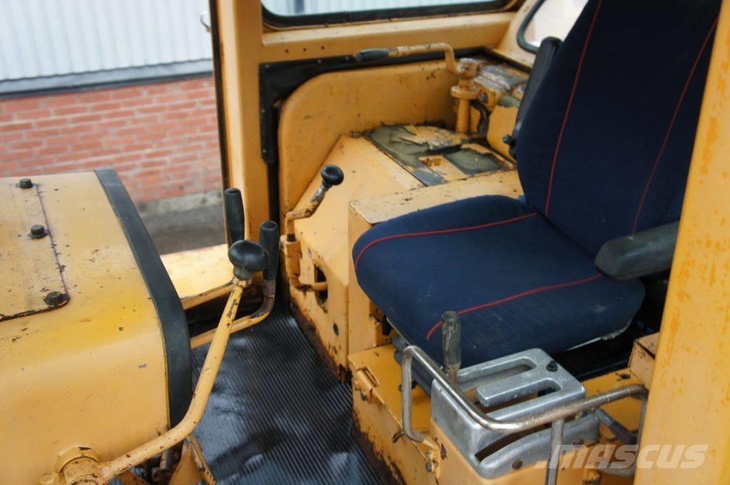 Komatsu D 155 A-1 lánctalpas dózerek