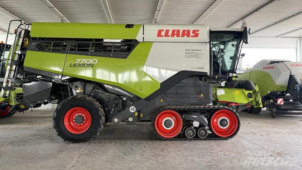 CLAAS LEXION 7700 TT Kombájnok