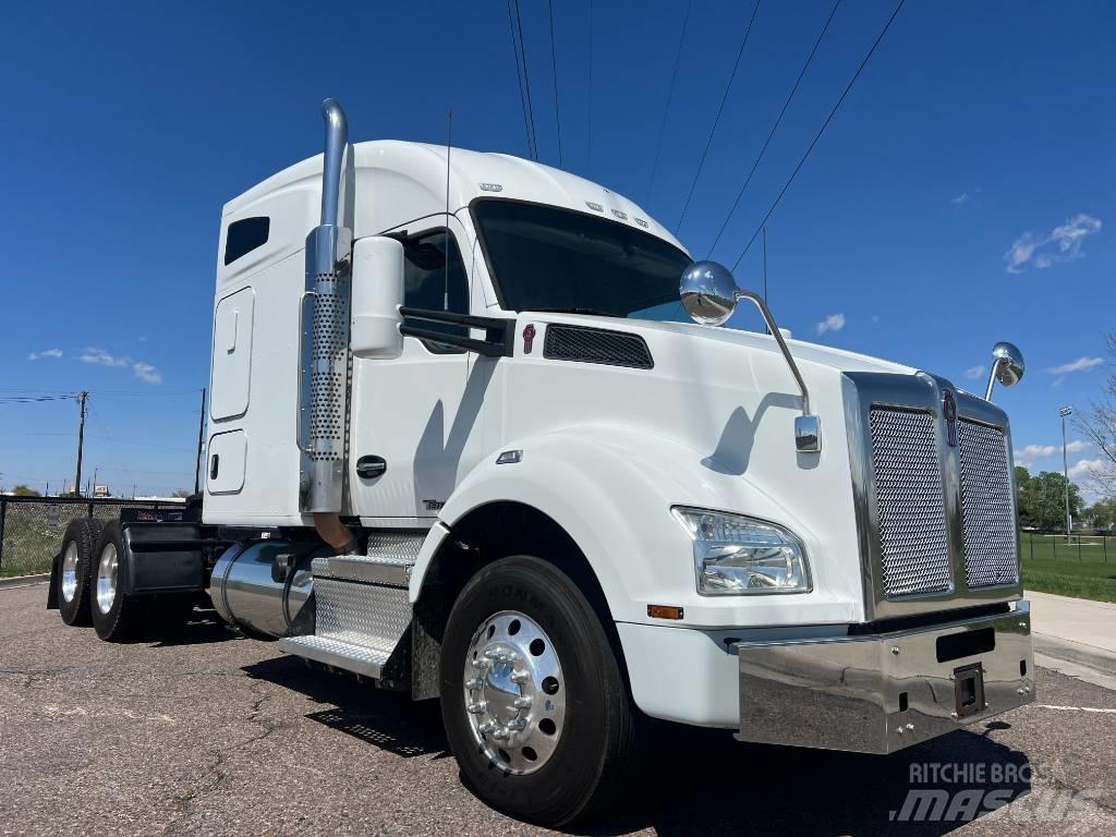 Kenworth T 880 Nyergesvontatók