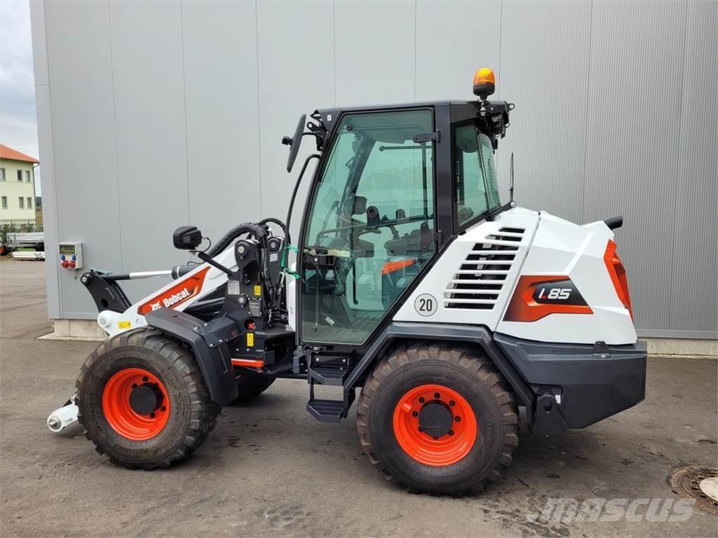 Bobcat L85 Gumikerekes homlokrakodók