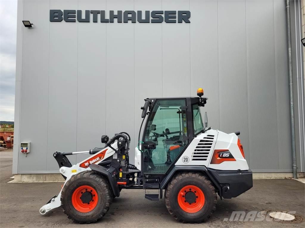 Bobcat L85 Gumikerekes homlokrakodók