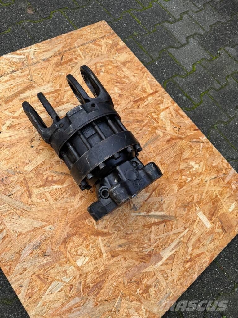 Ponsse Bear Forgatók-Építőipar