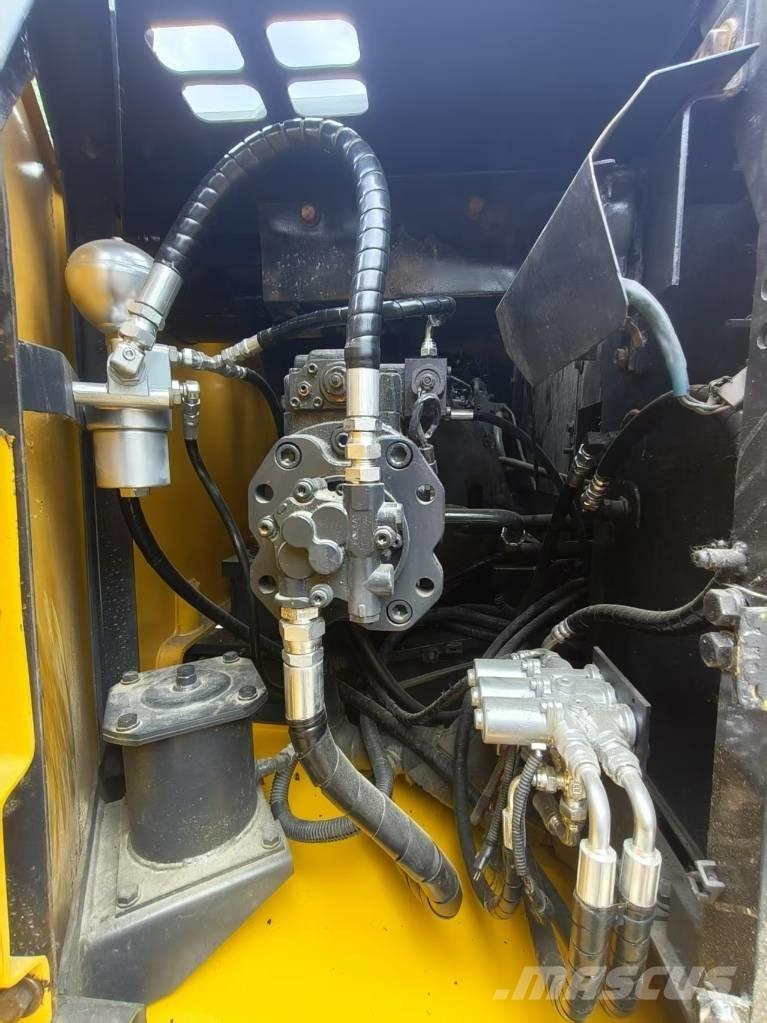Sumitomo SH120 Lánctalpas kotrók