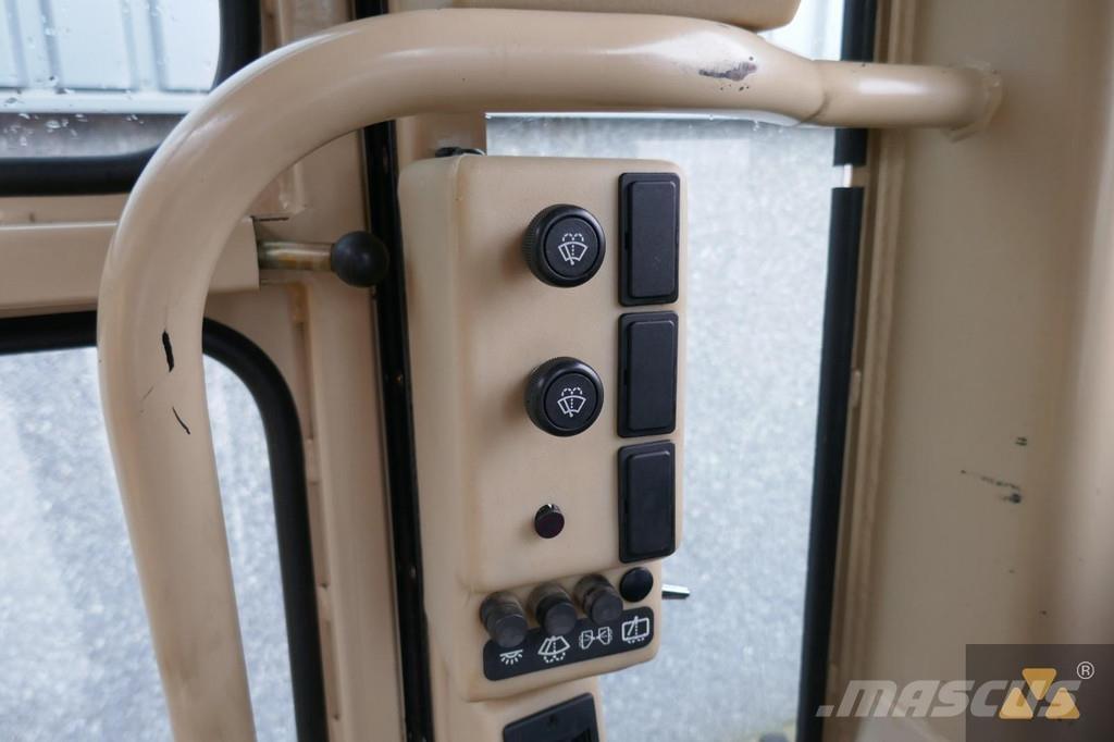 CAT 140H Ex-army Gréderek