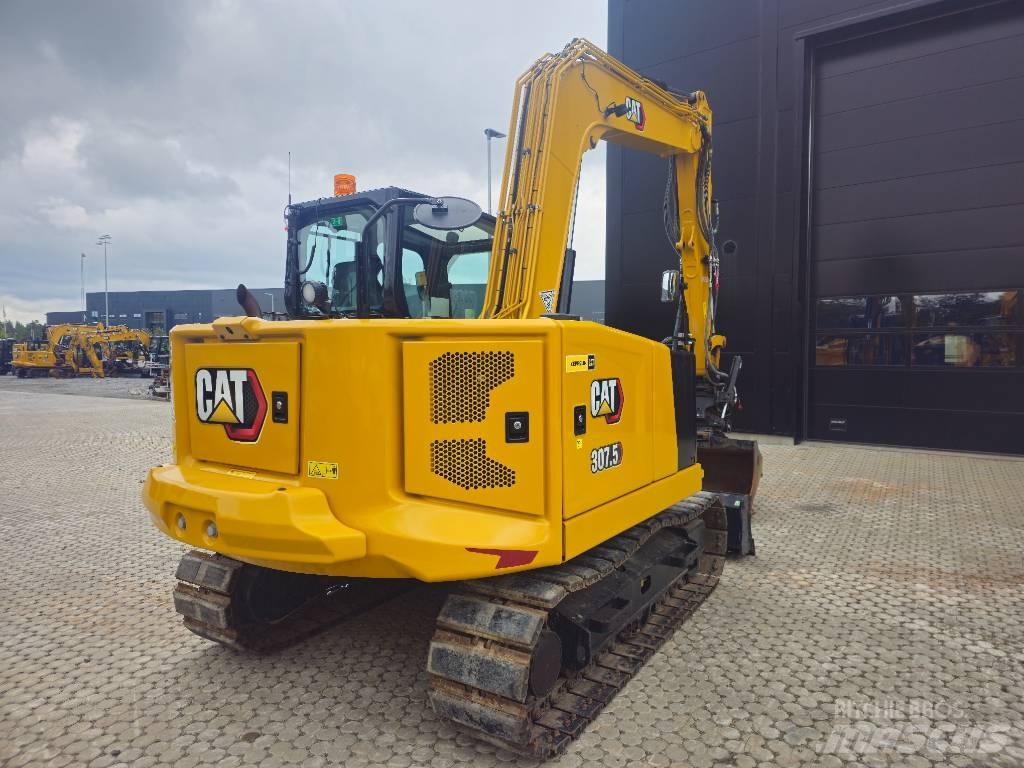 CAT 307.5 Közepes (midi) kotrók 7 t - 12 t