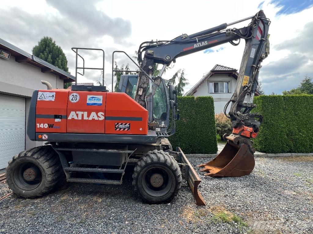 Atlas 140 W Gumikerekes kotrók