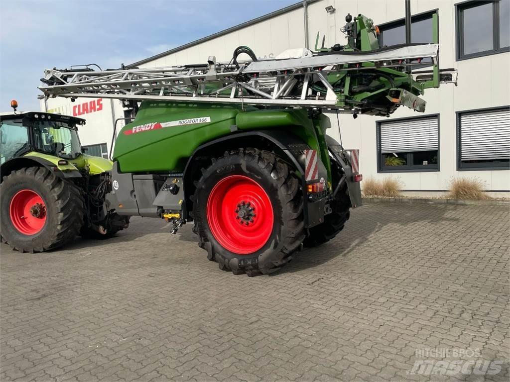 Fendt Rogator 366 Vontatott trágyaszórók