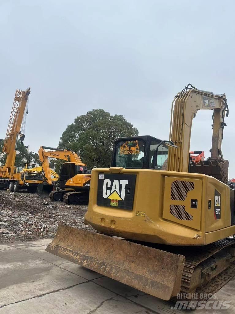 CAT 307.5 Közepes (midi) kotrók 7 t - 12 t