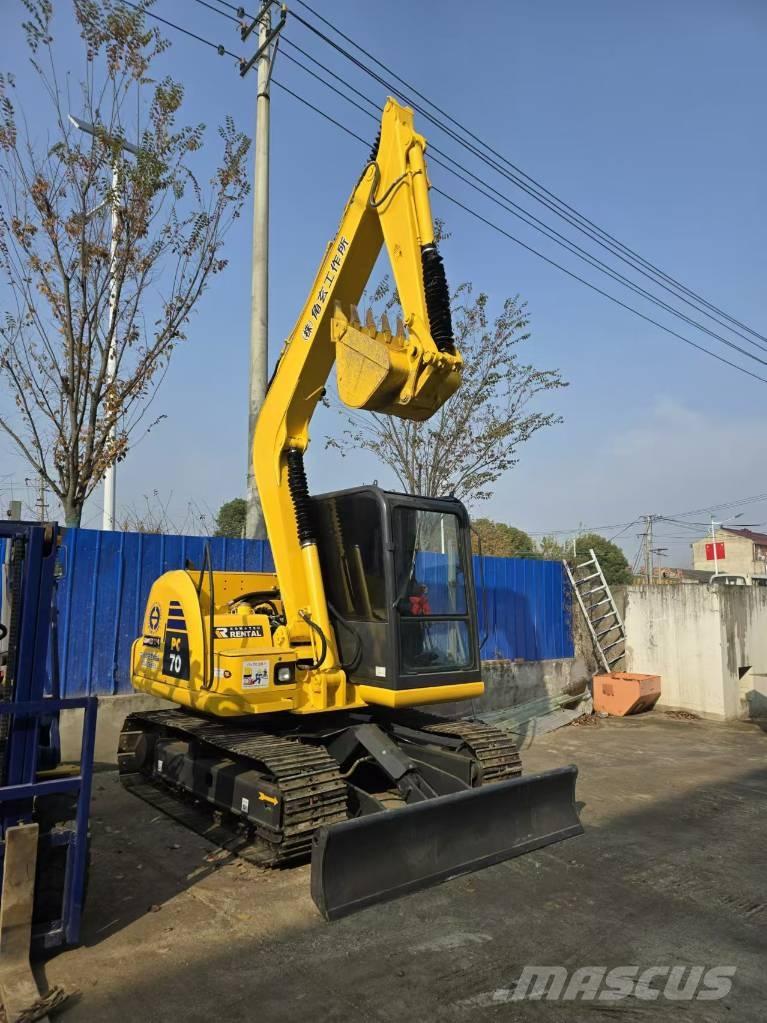 Komatsu PC 70 Mini kotrók < 7t