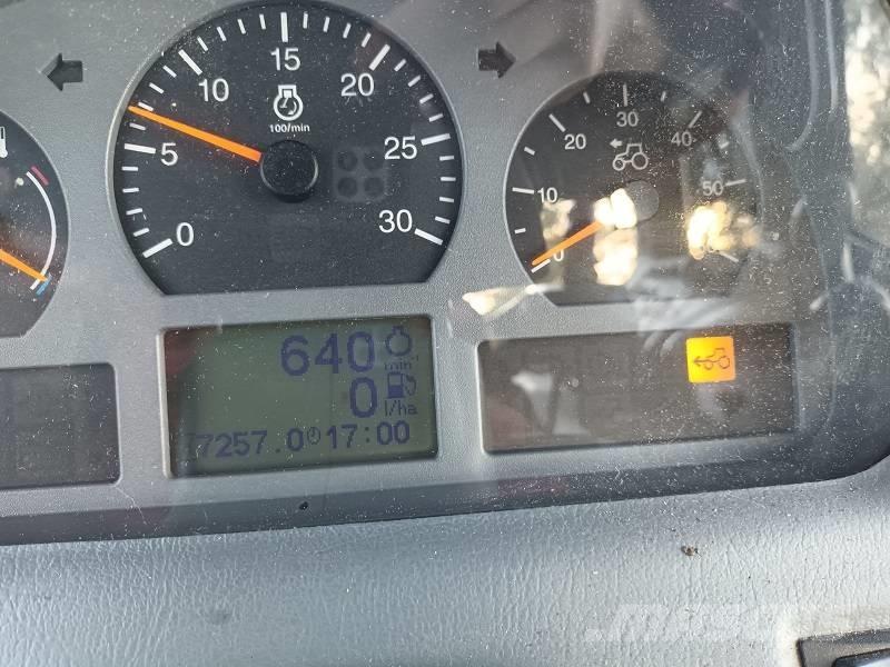 Valtra N 141 Traktorok