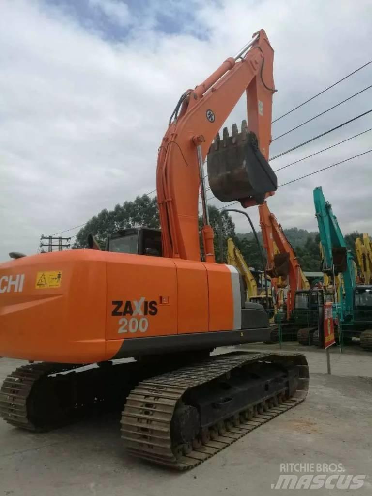 Hitachi zx200 Lánctalpas kotrók