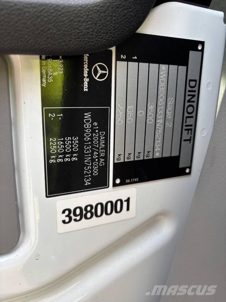 Dino 230 VT Teherautóra szerelt emelők és állványok