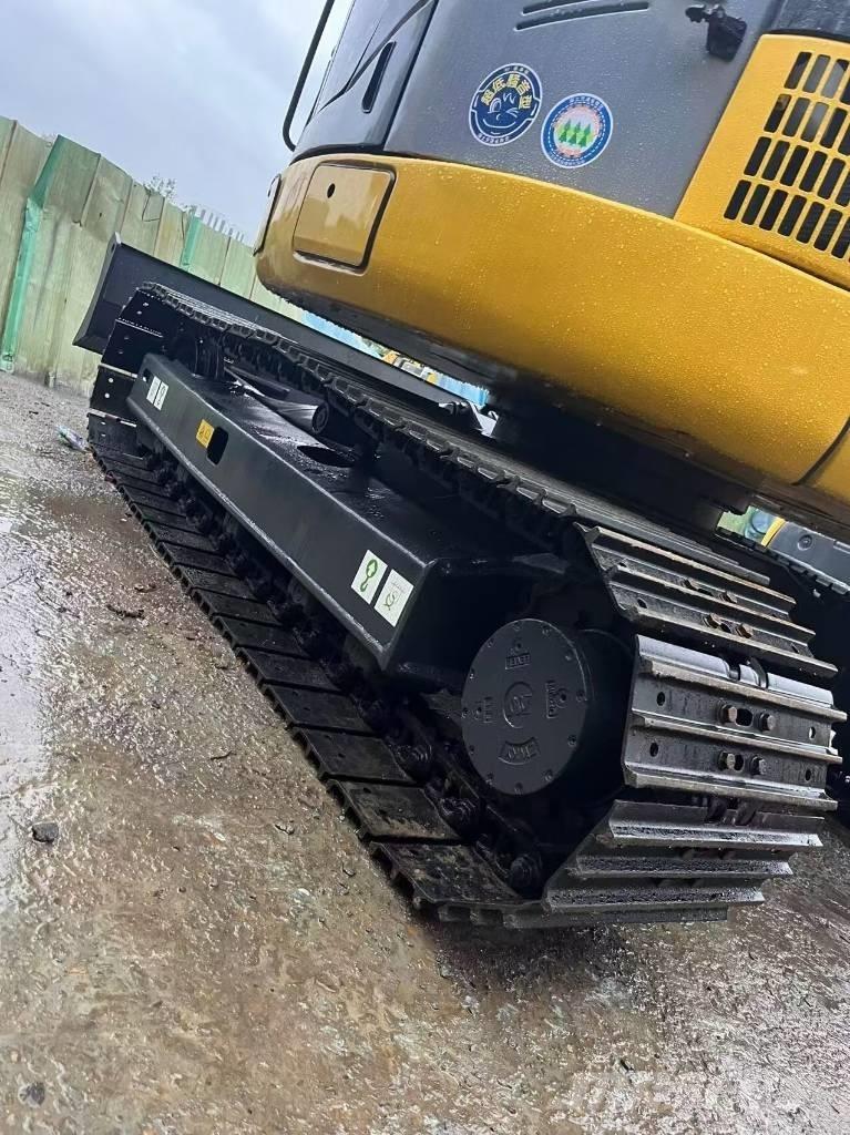 Komatsu PC 78 Lánctalpas kotrók