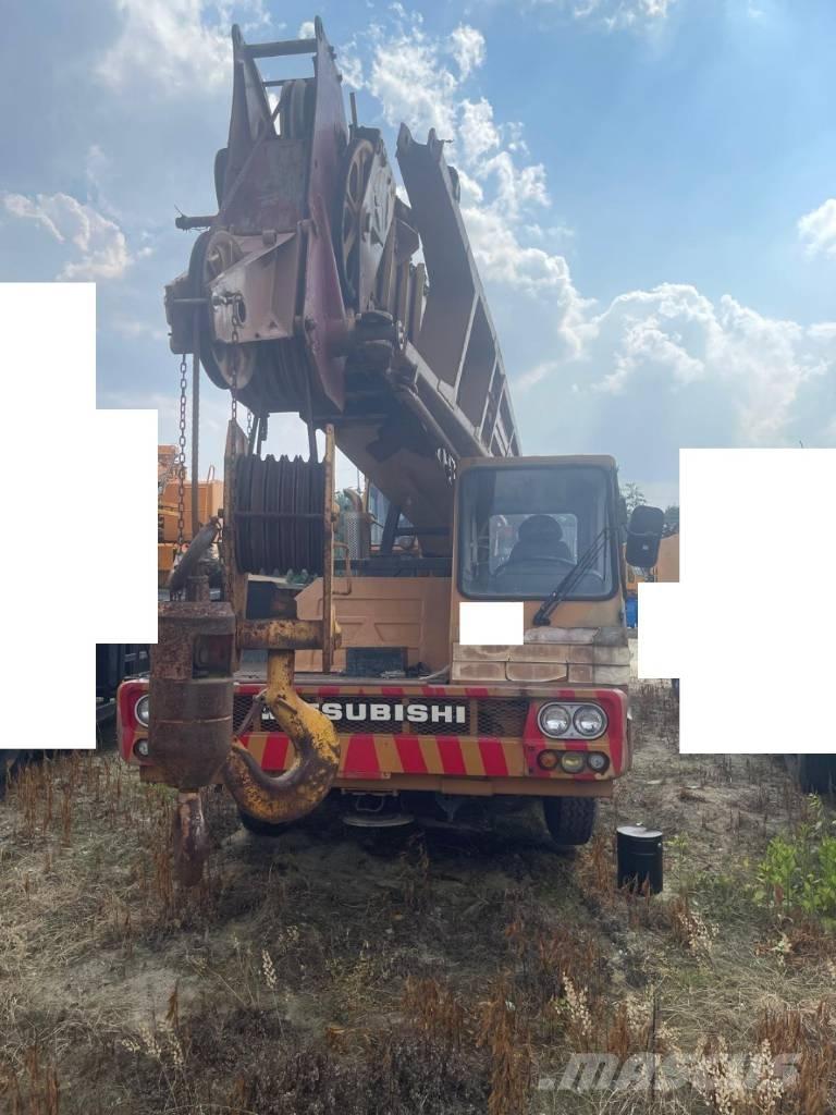 Hyundai HC 50 Lánctalpas daruk