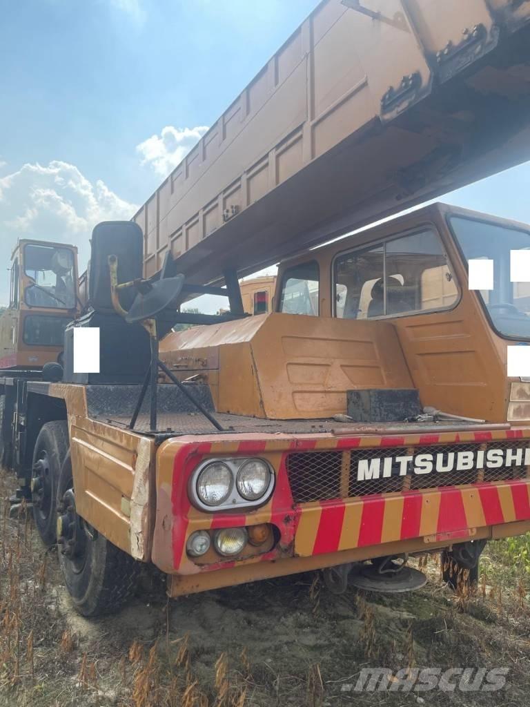 Hyundai HC 50 Lánctalpas daruk