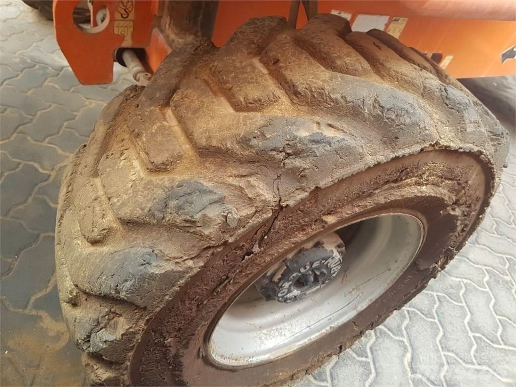 JLG 460SJ Teleszkópos emelők