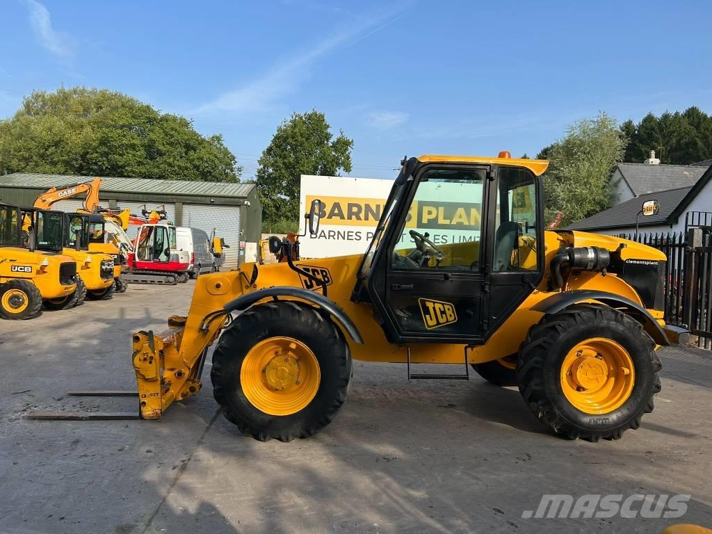 JCB 528 S Teleszkópos rakodók