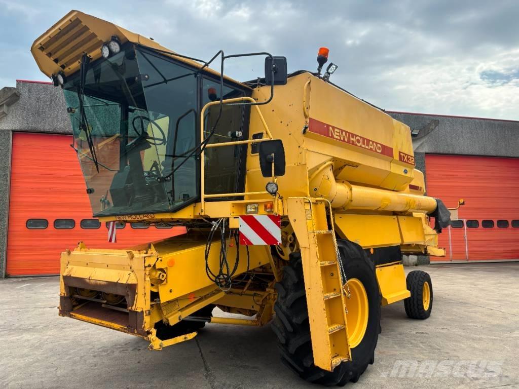 New Holland TX 32 Kombájnok