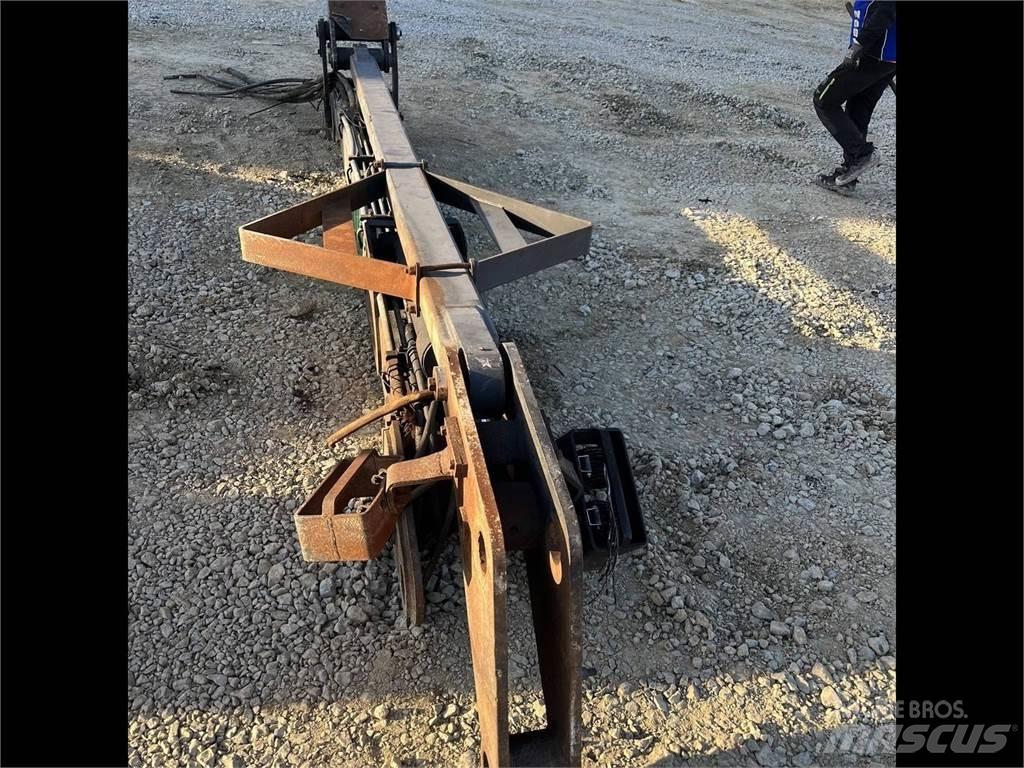 Loglift 210 Betakarító daruk
