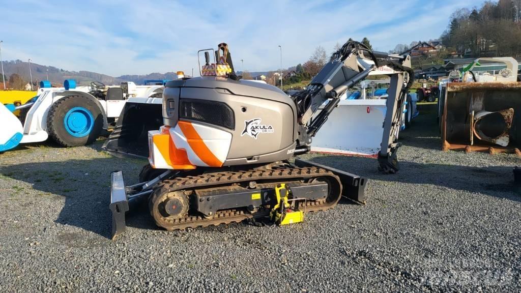 Akula DR300 Bontásra használt kotrók