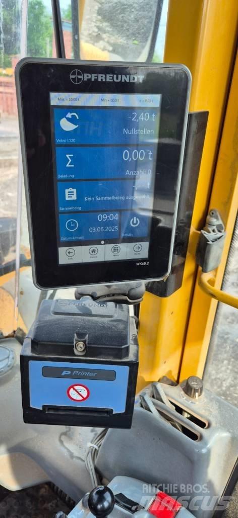 Volvo L 120 E Gumikerekes homlokrakodók