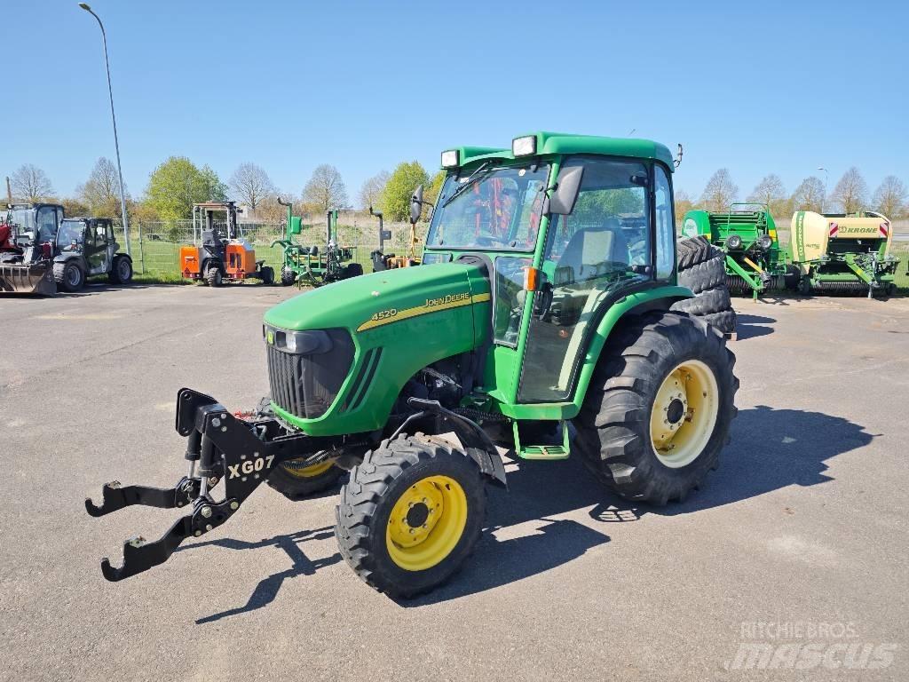 John Deere 4520 Kompakt traktorok