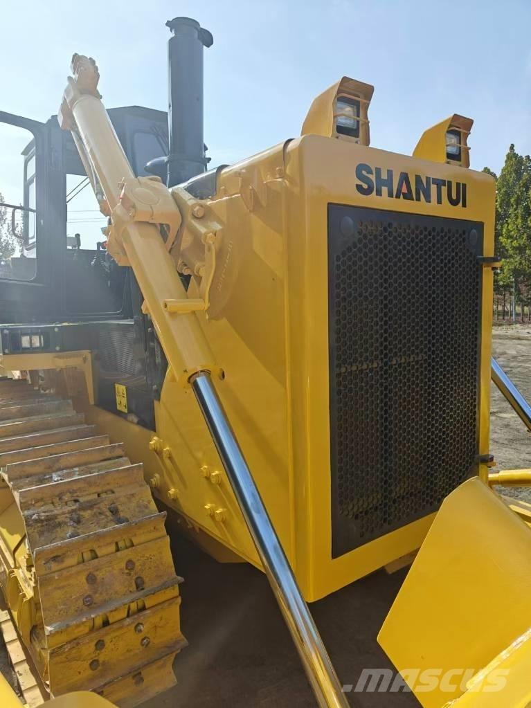 Shantui SD 32 lánctalpas dózerek