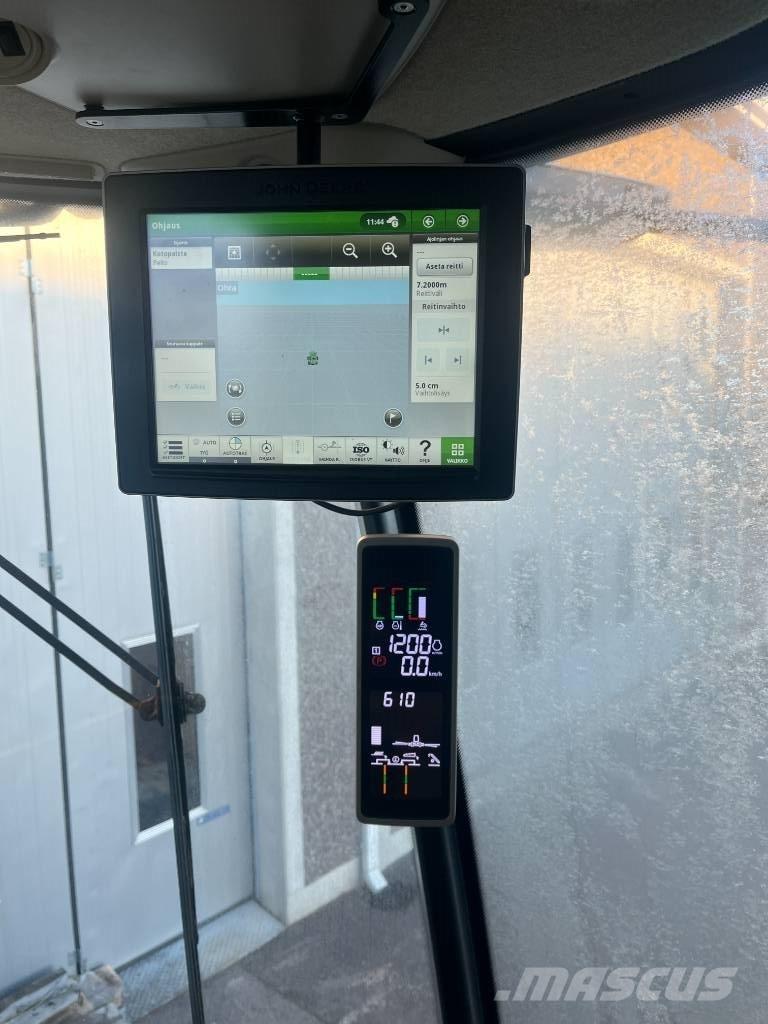 John Deere T660i Kombájnok