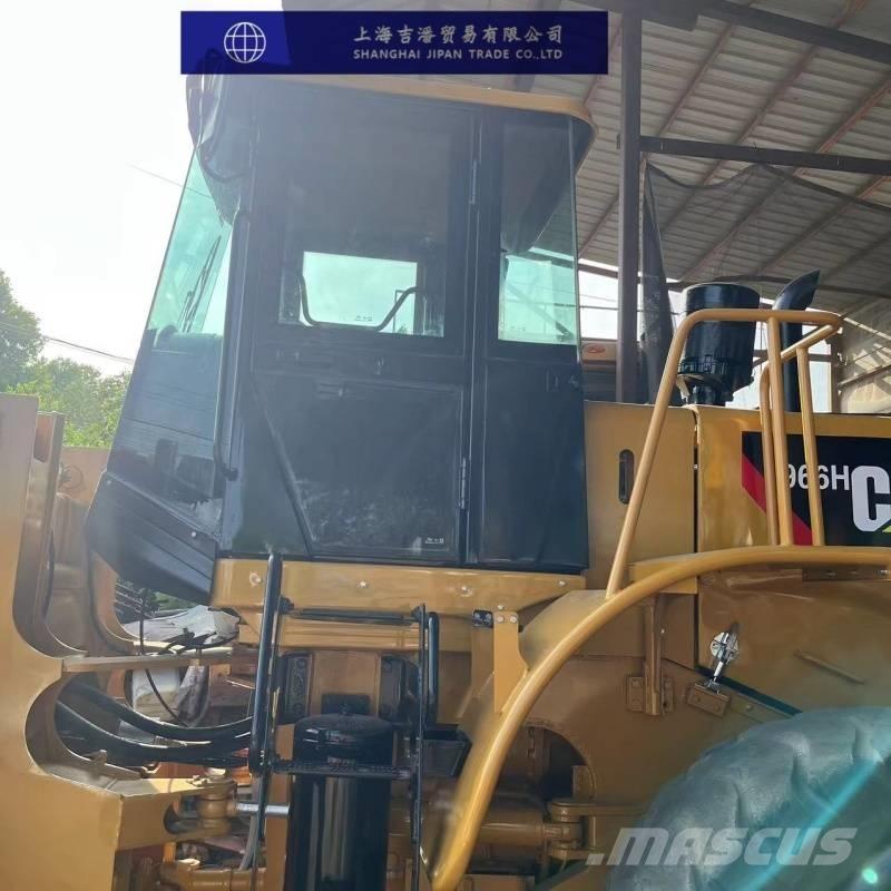 CAT 966 H Gumikerekes homlokrakodók
