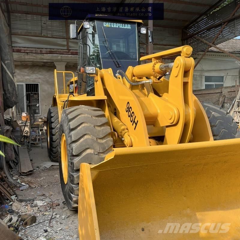 CAT 966 H Gumikerekes homlokrakodók